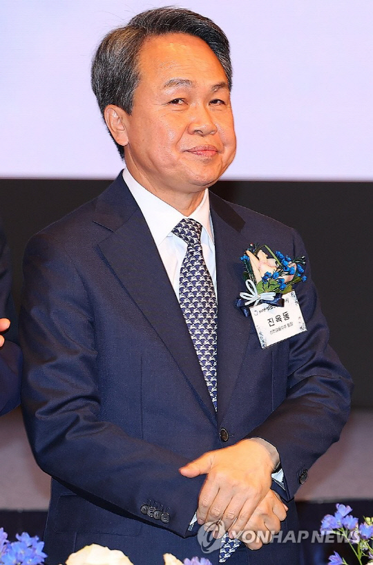 진옥동 신한금융지주 회장. [연합뉴스]